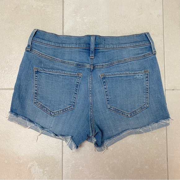 Hollister - 3” High Rise Jean Shorts - Picture 2 of 4